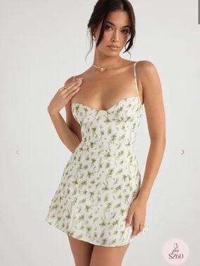 HOUSE OF CB Christiana Floral Minidress